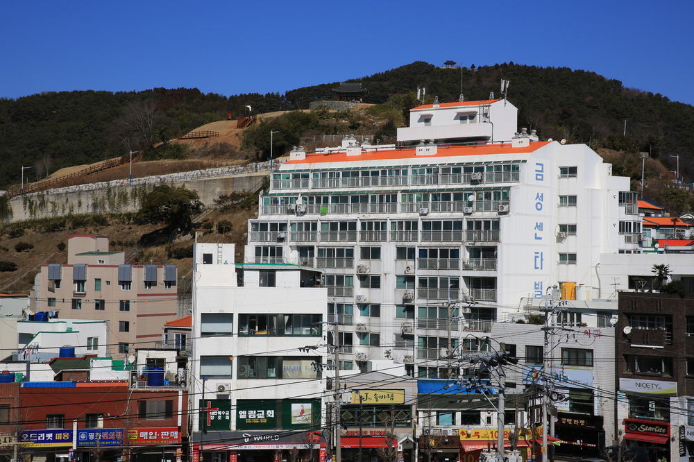 Dorcas Tourist Hostel Tongyeong Exterior foto